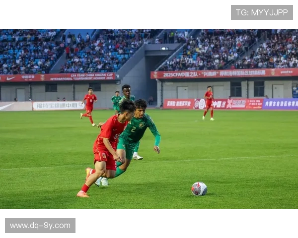 围绕足球界谁肤色最深引发的球迷趣味讨论与相关话题持续探索热潮